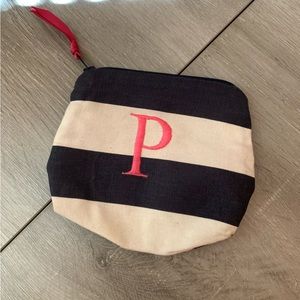“P” pouch for jewelry